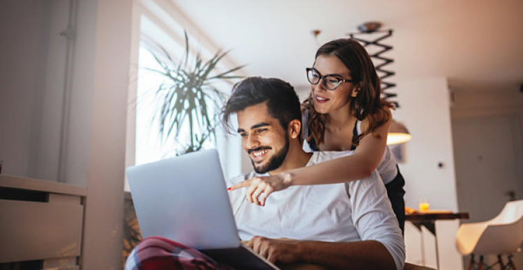 4 Điều Cần Biết Khi Mua Kim Cương Trực Tuyến! 4 Điều Cần Biết Khi Mua Kim Cương Trực Tuyến!