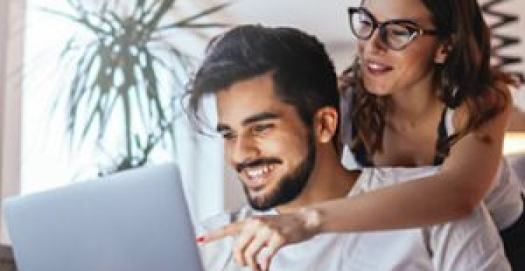 4 Điều Cần Biết Khi Mua Kim Cương Trực Tuyến! 4 Điều Cần Biết Khi Mua Kim Cương Trực Tuyến!