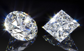 Các Cách Phân Biệt Kim Cương Thật Và Moissanite?