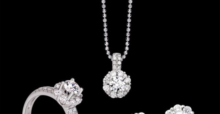 Xếp Hạng Độ Ưa Chuộng Của Các Món Trang Sức Xếp Hạng Độ Ưa Chuộng Của Các Món Trang Sức
