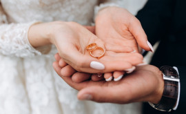 Kim cương tròn là gì mà được ưa chuộng đến thế? Và giá kim cương tròn? Kim cương tròn là gì mà được ưa chuộng đến thế? Và giá kim cương tròn?