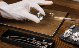 Bí quyết chọn nhẫn cầu hôn đẹp và ý nghĩa Bí quyết chọn nhẫn cầu hôn đẹp và ý nghĩa