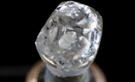 Carat là gì? Kim cương 1 carat bằng bao nhiêu ly? Carat là gì? Kim cương 1 carat bằng bao nhiêu ly?