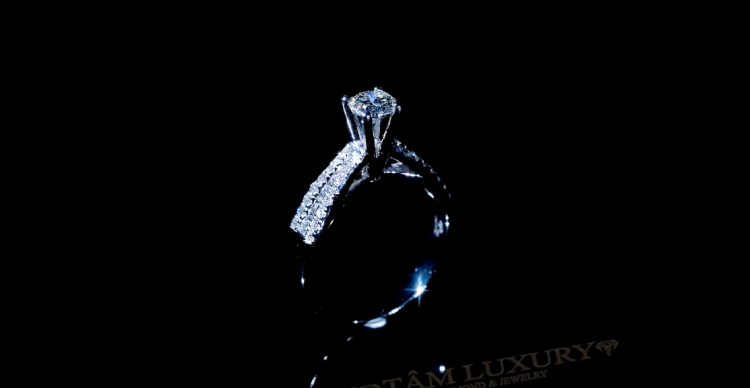 Kim Cương 7 Ly 1 Hiện Nay Giá Bao Nhiêu? Kim Cương 7 Ly 1 Hiện Nay Giá Bao Nhiêu?