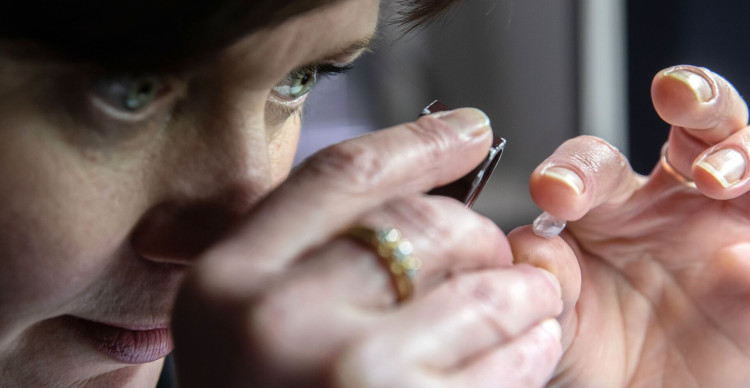 Dòng Chảy Kim Cương Từ Nga Là Không Thể Ngăn Cản? Dòng Chảy Kim Cương Từ Nga Là Không Thể Ngăn Cản?