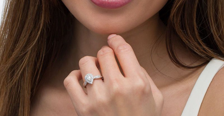 Giá Kim Cương 8 Ly 9 Hiện Nay Là Bao Nhiêu? Giá Kim Cương 8 Ly 9 Hiện Nay Là Bao Nhiêu?