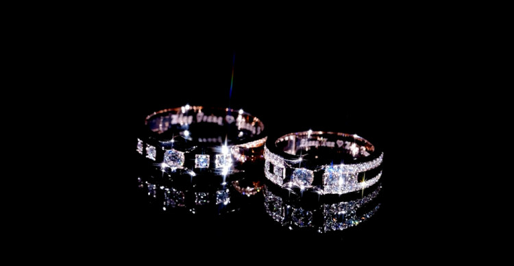 Nhẫn Cầu Hôn Vàng 18k Giá Bao Nhiêu Hiện Nay? Nhẫn Cầu Hôn Vàng 18k Giá Bao Nhiêu Hiện Nay?