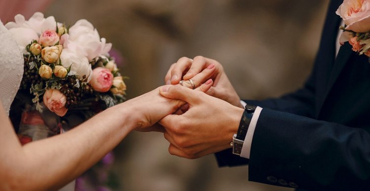 Nghi Thức Trao Nhẫn Cưới Trong Nhà Thờ Nghi Thức Trao Nhẫn Cưới Trong Nhà Thờ