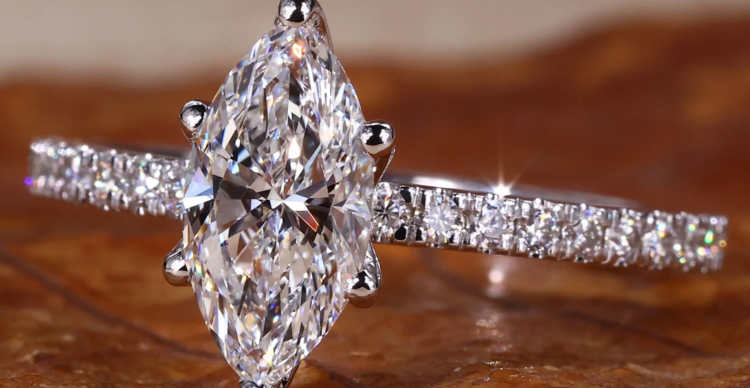 Giác Cắt Kim Cương Marquise: Vẻ Đẹp Cổ Điển Và Quý Phái Giác Cắt Kim Cương Marquise: Vẻ Đẹp Cổ Điển Và Quý Phái