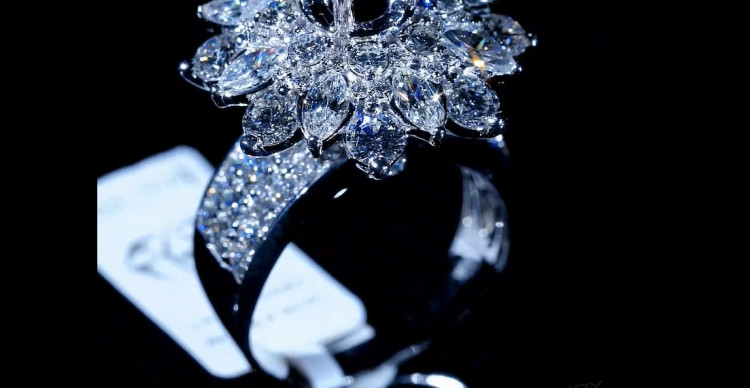 Nhẫn Kim Cương Marquise – Vẻ Đẹp Của Quý Tộc Và Đẳng Cấp Nhẫn Kim Cương Marquise – Vẻ Đẹp Của Quý Tộc Và Đẳng Cấp