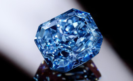Giác Cắt Kim Cương Marquise: Vẻ Đẹp Cổ Điển Và Quý Phái Giác Cắt Kim Cương Marquise: Vẻ Đẹp Cổ Điển Và Quý Phái