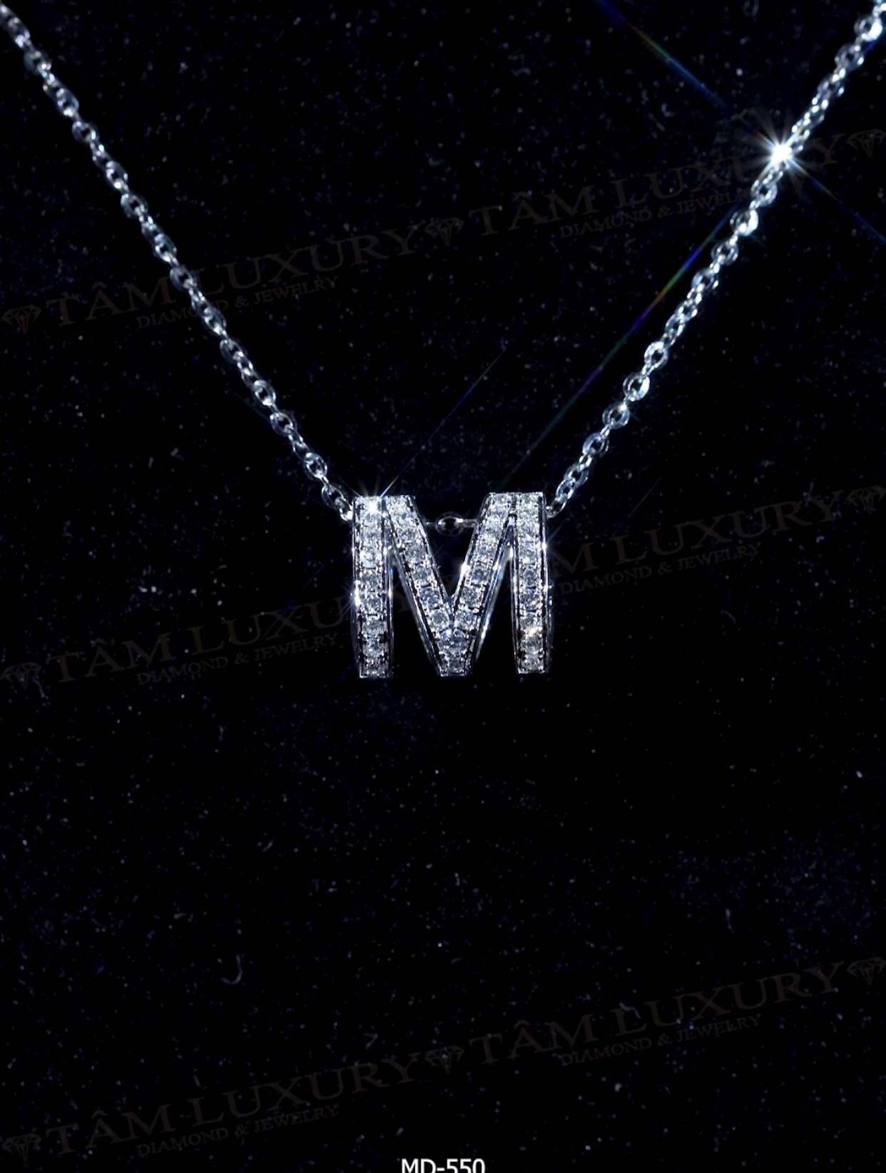 Mặt dây chuyền kim cương “Individual Brand” – Mã MD550