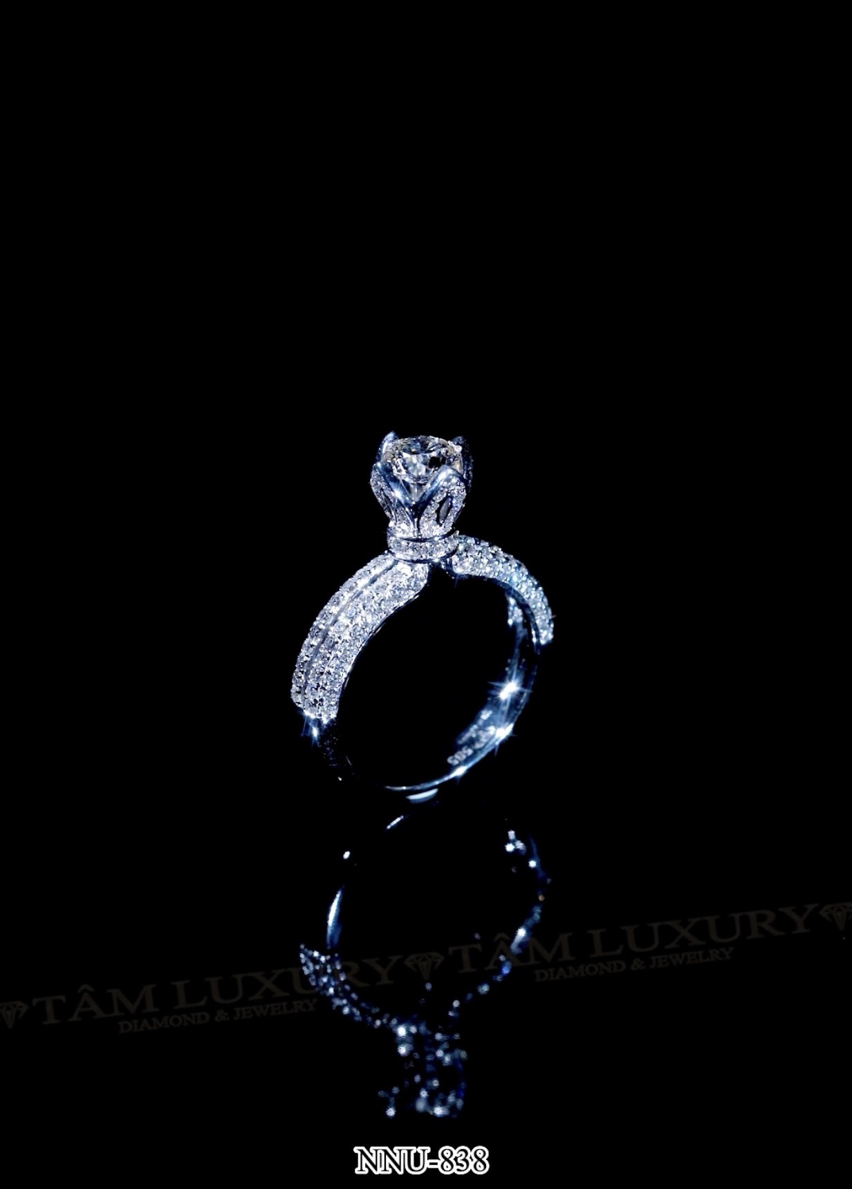 Nhẫn nữ kim cương vàng ý ” Rose Queen” –  Mã NNU838