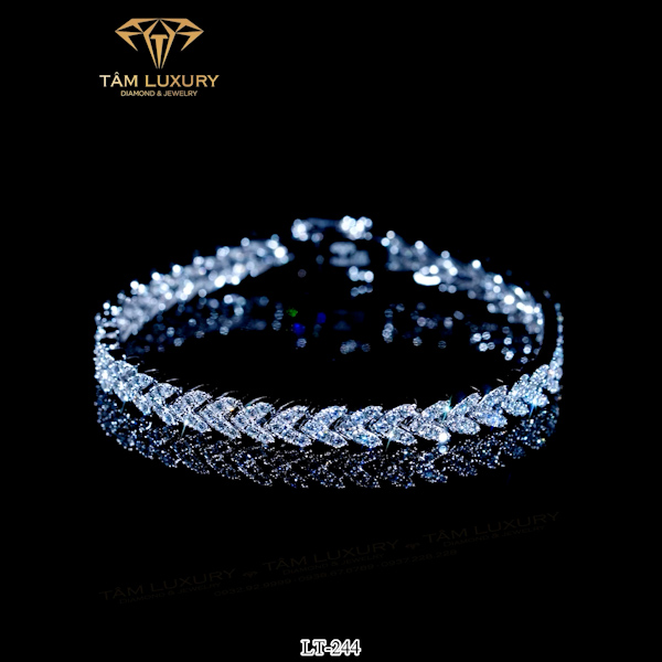 Sản phẩm yêu thích lắc tay kim cương “Sky” – Mã LT244