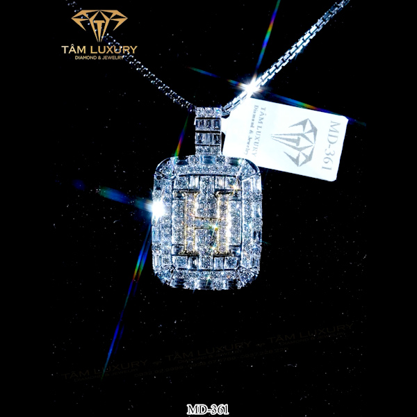 Mặt dây chuyền kim cương VVS+ “Diamond” – Mã MD361