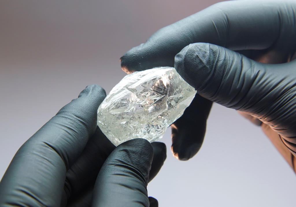 kim cương thô là gì