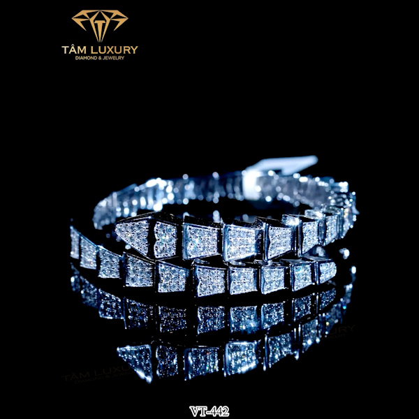 Siêu phẩm Vòng tay kim cương “Aristocracy” – Mã VT442