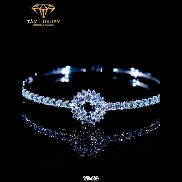 Vòng tay vàng kim cương “Artistic” – Mã VT480