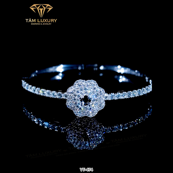 Vòng tay vàng kim cương “Stately” – Mã VT474