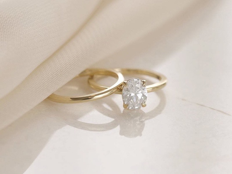 Nhẫn cưới tượng trưng cho điều gì?