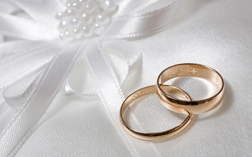 Tại sao không nên bán nhẫn cưới?
