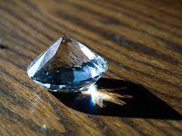 Đặc điểm của kim cương nhân tạo