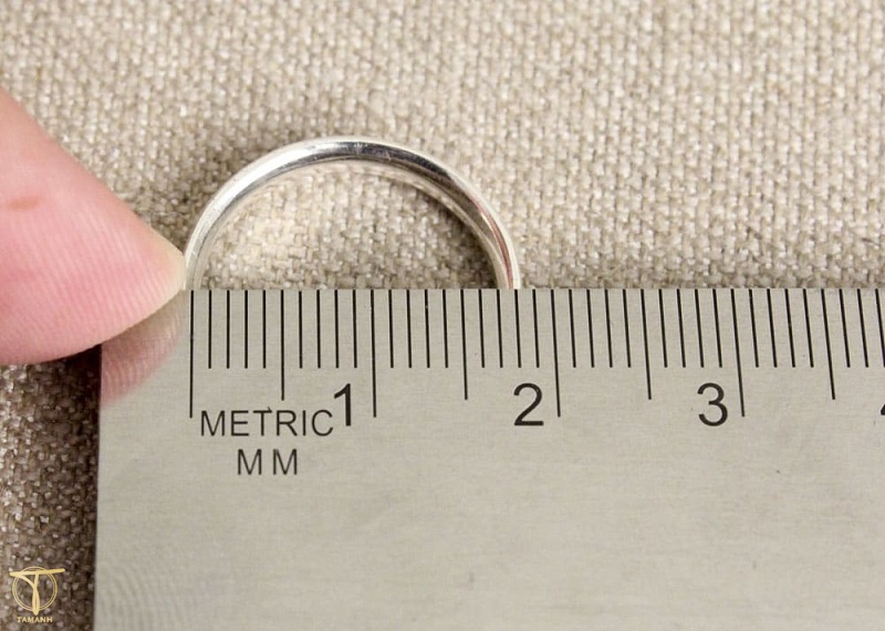 Cách đo kích thước nhẫn bằng giấy và thước