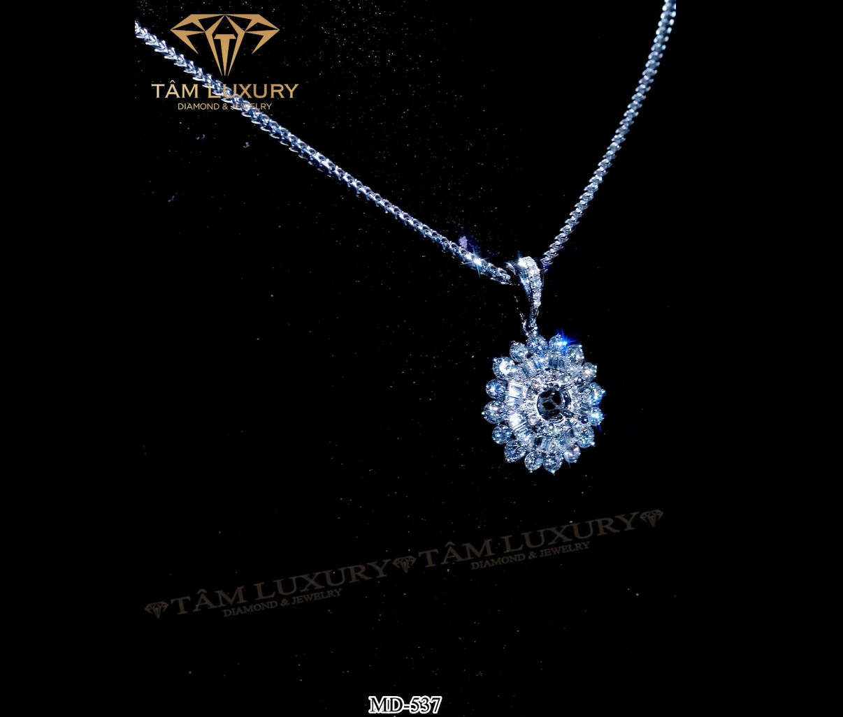 Mặt dây chuyền kim cương vàng ý 750 “Aliyah” – Mã MD537