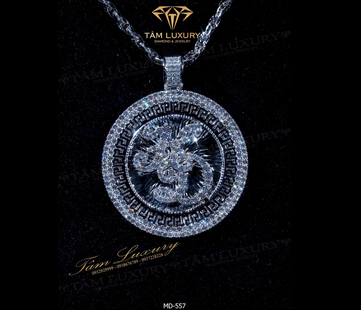 Mặt dây chuyền kim cương vàng ý 750 “Aliyah” – Mã MD557