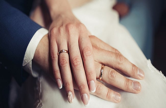 Nhẫn cưới giá bao nhiêu là hợp lý?