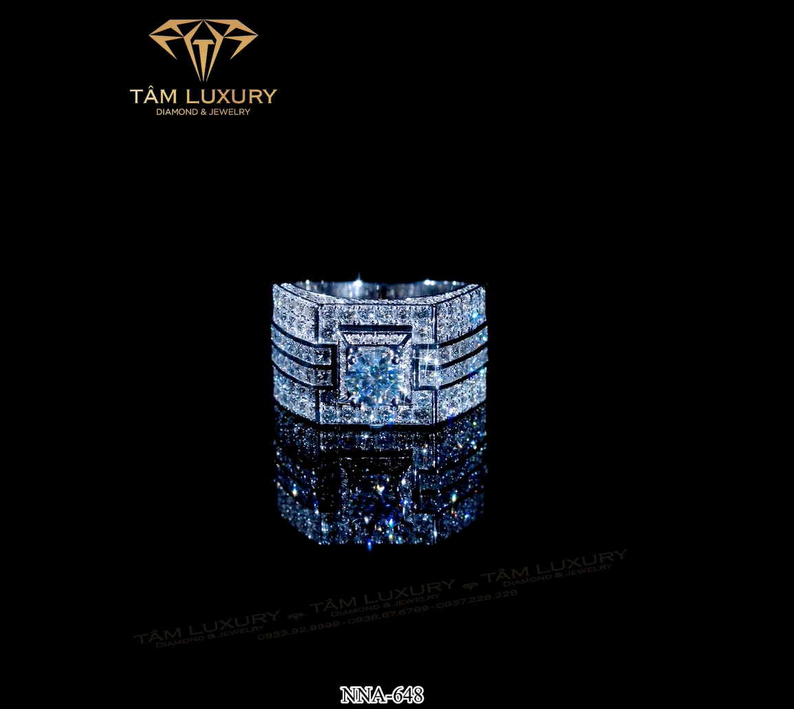 Nhẫn kim cương nam vàng ý 750 VVS+ “Devil” – Mã NNA648
