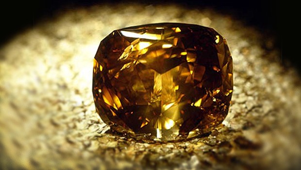 Viên kim cương Golden Jubilee nặng 545,67 carats