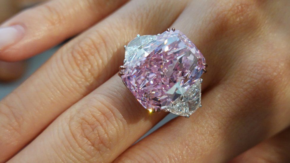 Viên kim cương đã tìm được chủ nhân mới với giá 26,6 triệu USD
