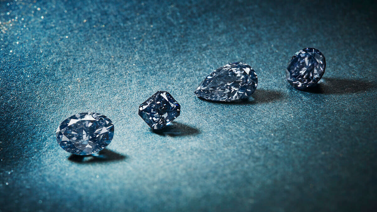 Có thể uốn cong kim cương ở quy mô nano không