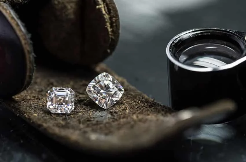 Tại sao nên đầu tư vào kim cương?