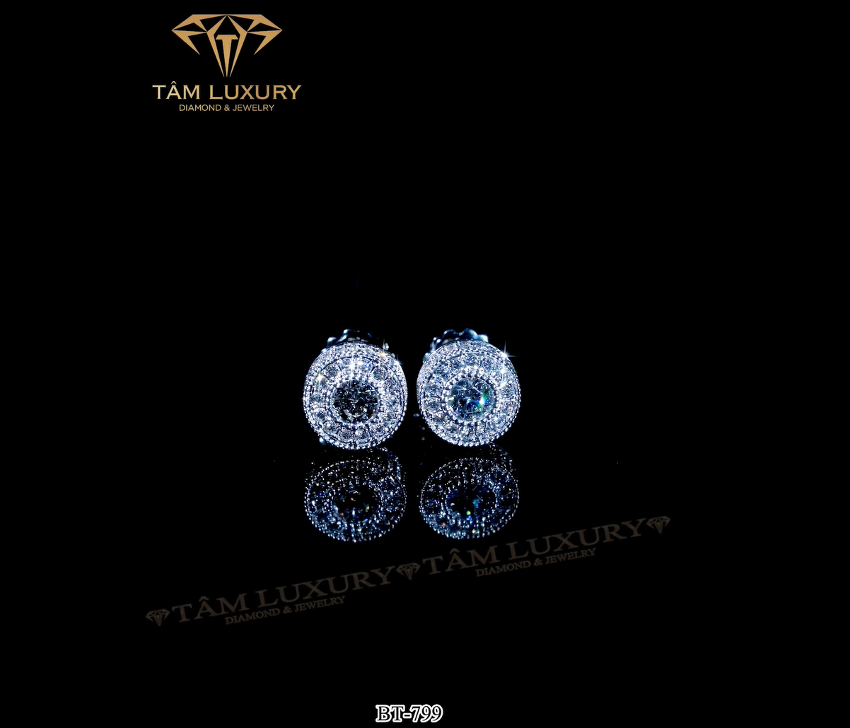 Bông tai vàng 750 đính kim cương “Michella” – Mã BT799