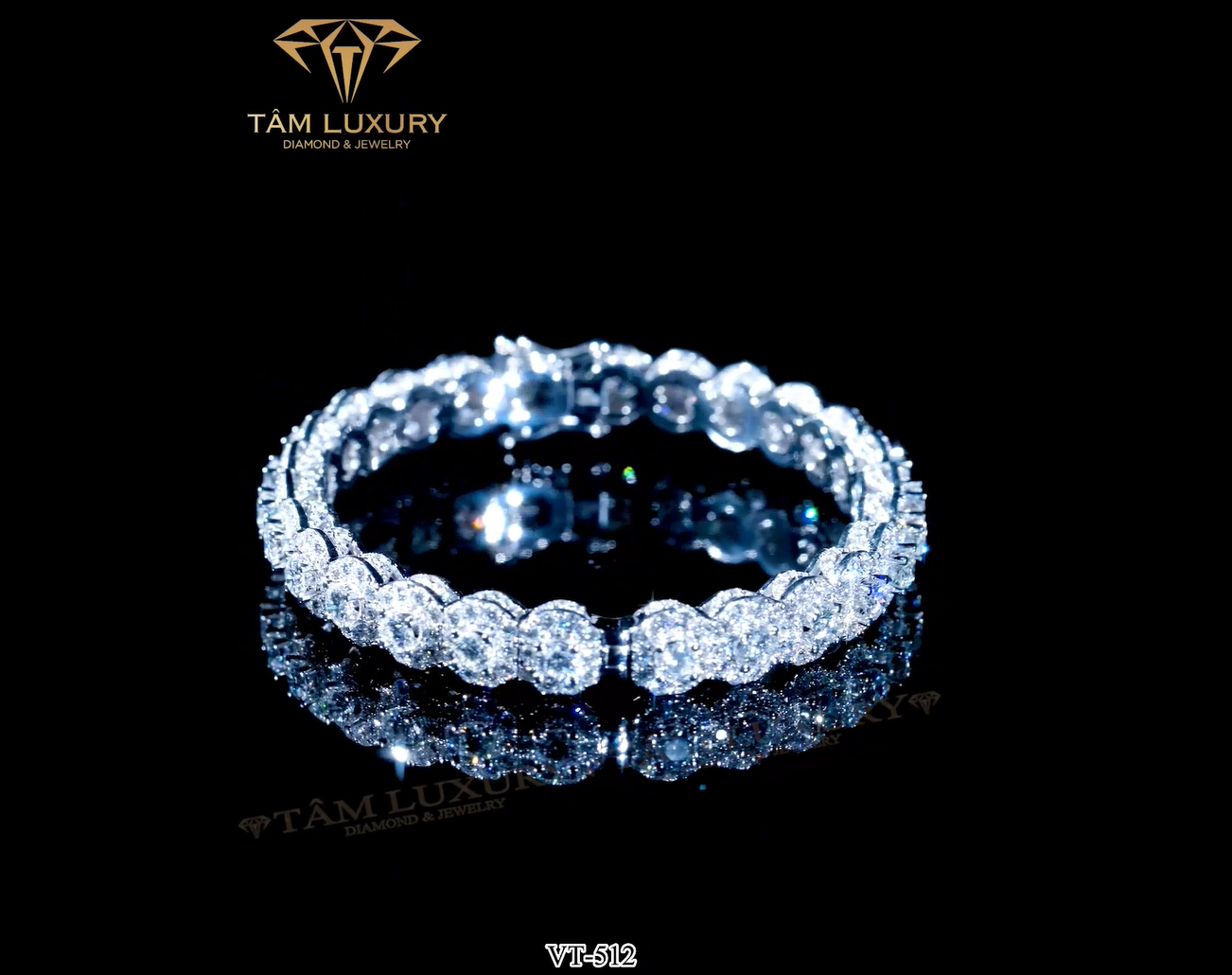 Vòng tay kim cương tại Tâm Luxury