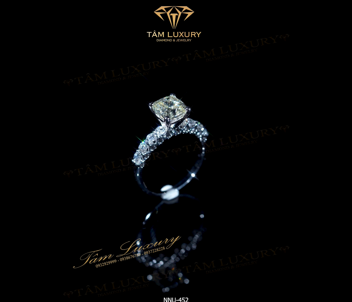 Nhẫn nữ vàng 750 đính kim cương “Angelie” – Mã NNU452