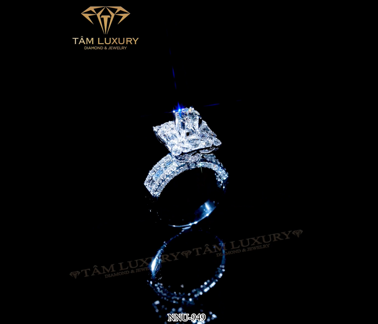 Nhẫn nữ vàng 750 đính kim cương “Andrea” – Mã NNU949