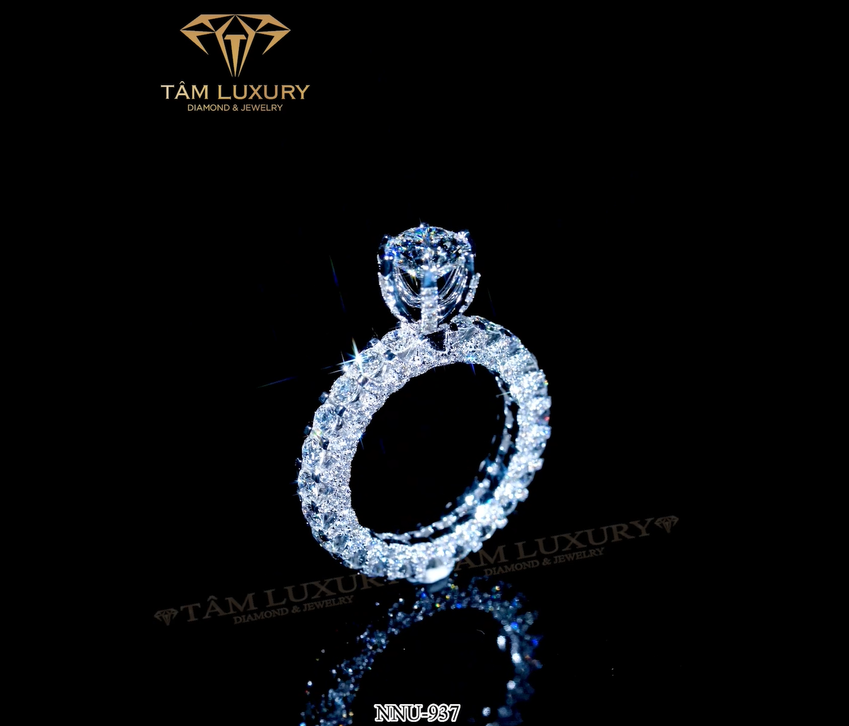 Nhẫn nữ vàng 750 đính kim cương “Pietra Sasso” – Mã NNU937