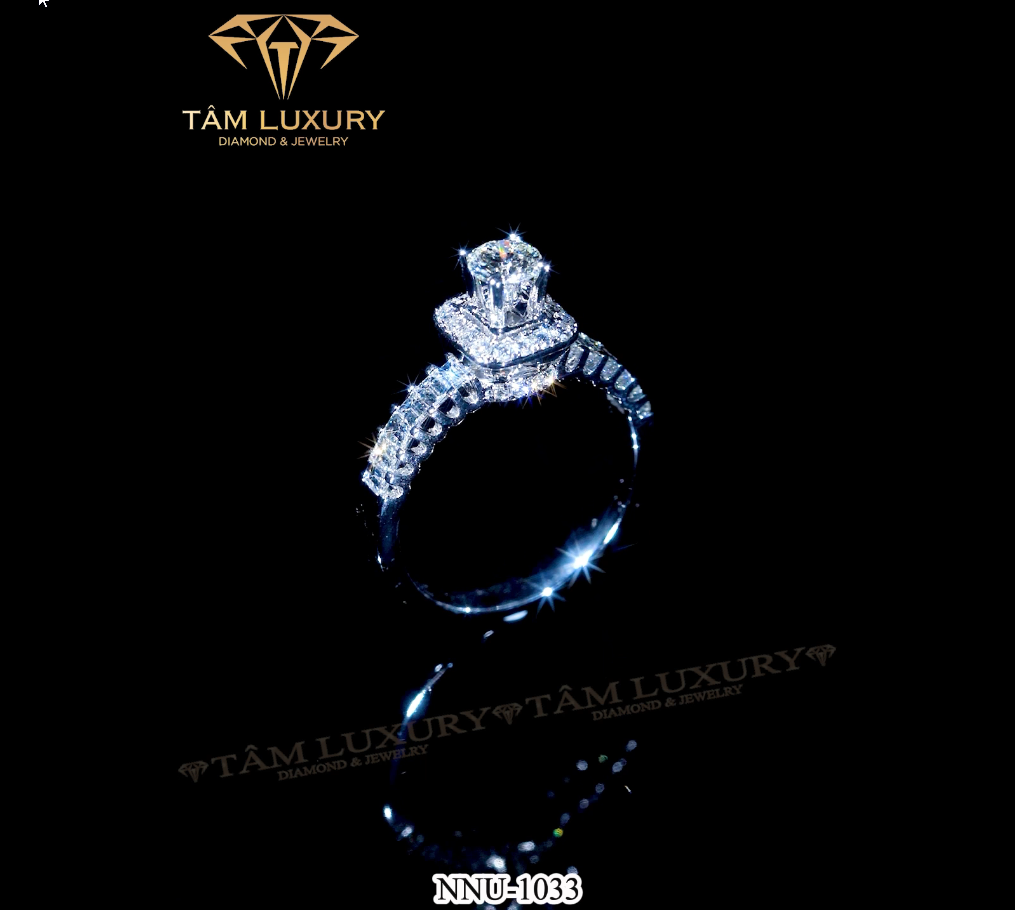 Nhẫn nữ vàng 750 sang trọng đính kim cương thiên nhiên VVS+ “Charmian” – Mã NNU1033
