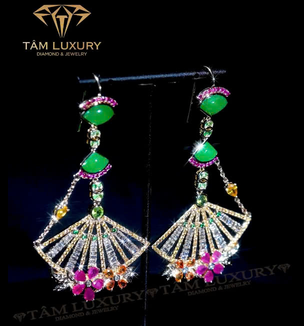 Bông tai kim cương kiêu sa trong từng chi tiết Gleam - Mã BT1157 3 Bông tai kim cương kiêu sa trong từng chi tiết Gleam - Mã BT1157 3