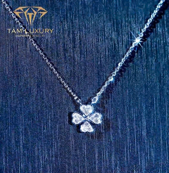Mặt dây chuyền vàng ý 750 “Stone” – Mã MD1077