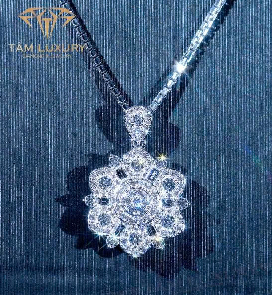 Mặt dây chuyền kim cương được săn đón nhất năm “Radiant Tear” – Mã MD1405