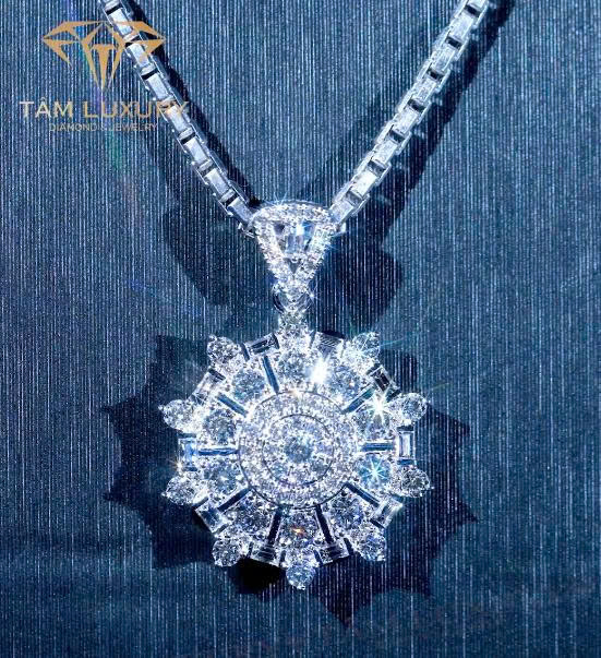 Mặt dây chuyền kim cương khơi dậy vẻ đẹp thuần khiết “Serenity Line” – Mã MD1396