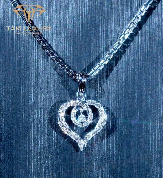Top 5 mặt dây chuyền kim cương nổi bật trong mọi ánh nhìn “Luminous Charm” – Mã MD1399
