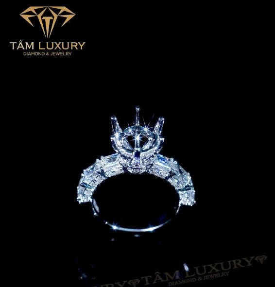 Xu hướng 2025 Trang sức nhẫn nữ kim cương Longiness - Mã NNU1488 4 Xu hướng 2025 Trang sức nhẫn nữ kim cương Longiness - Mã NNU1488 4